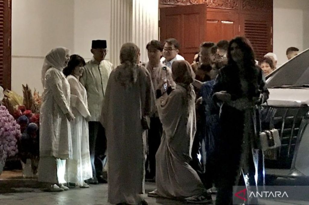 Sandiaga Uno silaturahim Idul Fitri ke rumah&nbsp;Prabowo