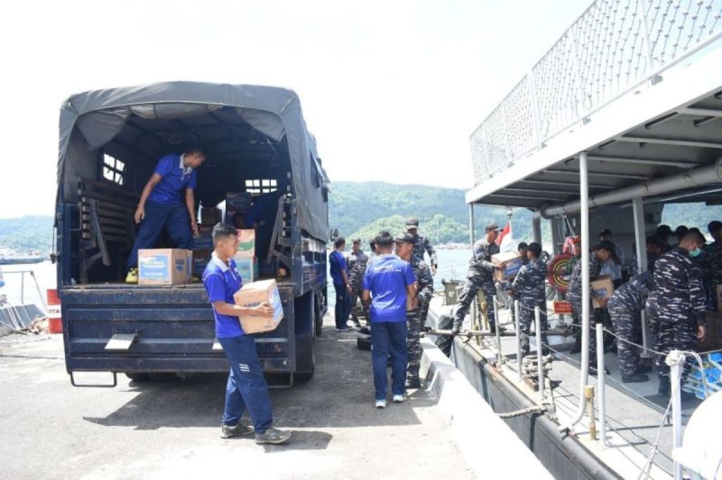 TNI AU Peduli, kirimkan bantuan logistik masyarakat terdampak erupsi Gunung&nbsp;Ruang