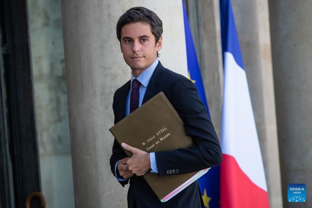 Kalah di pemilu, Macron mundur dari jabatan Perdana Menteri&nbsp;Prancis