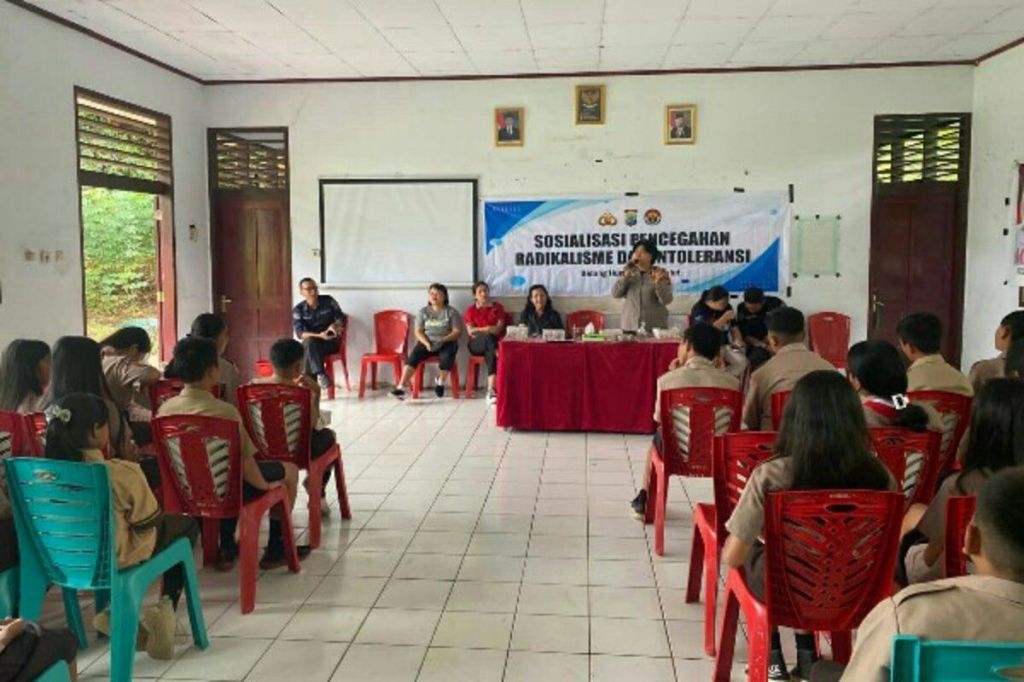 Polda Sulut sosialisasi pencegahan radikalisme-intoleransi ke&nbsp;pelajar