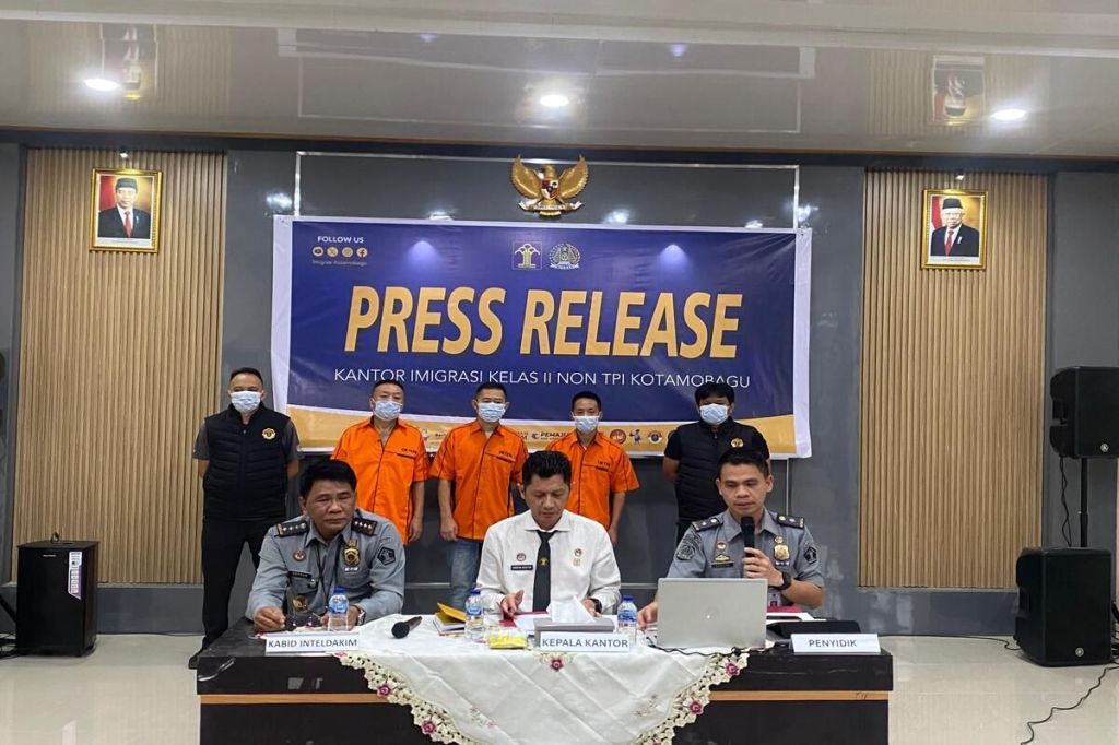 Kanim Kotamobagu lakukan penyidikan tindak pidana keimigrasian tiga&nbsp;WNA